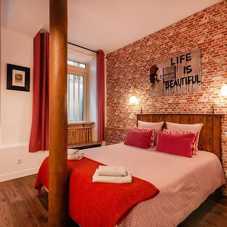 Apartment Montmartre Rue Des Martyrs Loft With Ac, 4-7 Peo Paris