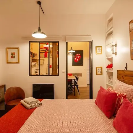 Montmartre Rue Des Martyrs Loft With Ac, 4-7 Peo * Paris