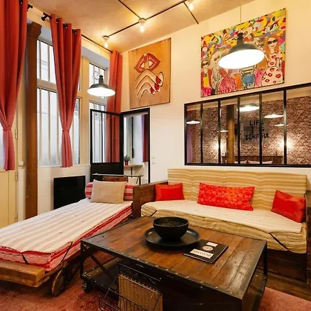 Apartment Montmartre Rue Des Martyrs Loft With Ac, 4-7 Peo *