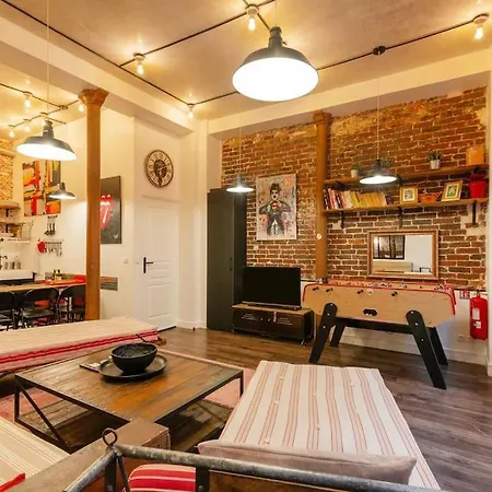 Apartment Montmartre Rue Des Martyrs Loft With Ac, 4-7 Peo Paris