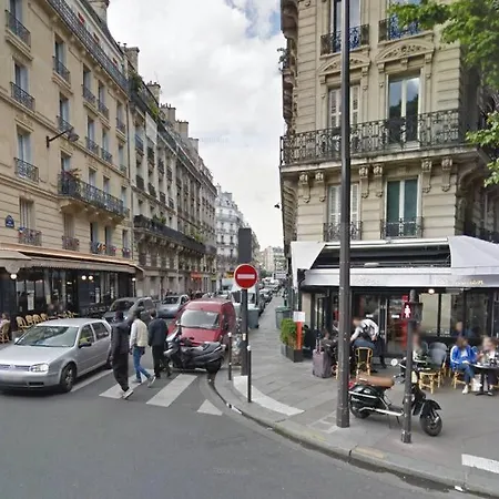 Montmartre Rue Des Martyrs Loft With Ac, 4-7 Peo * Paris