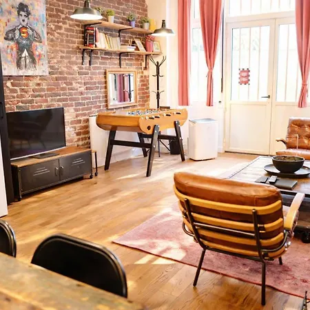 Montmartre Rue Des Martyrs Loft With Ac, 4-7 Peo