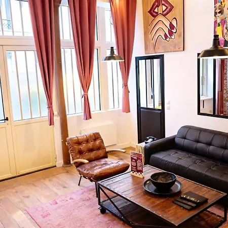 Montmartre Rue Des Martyrs Loft With Ac, 4-7 Peo * Paříž