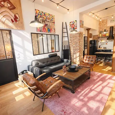 Montmartre Rue Des Martyrs Loft With Ac, 4-7 Peo